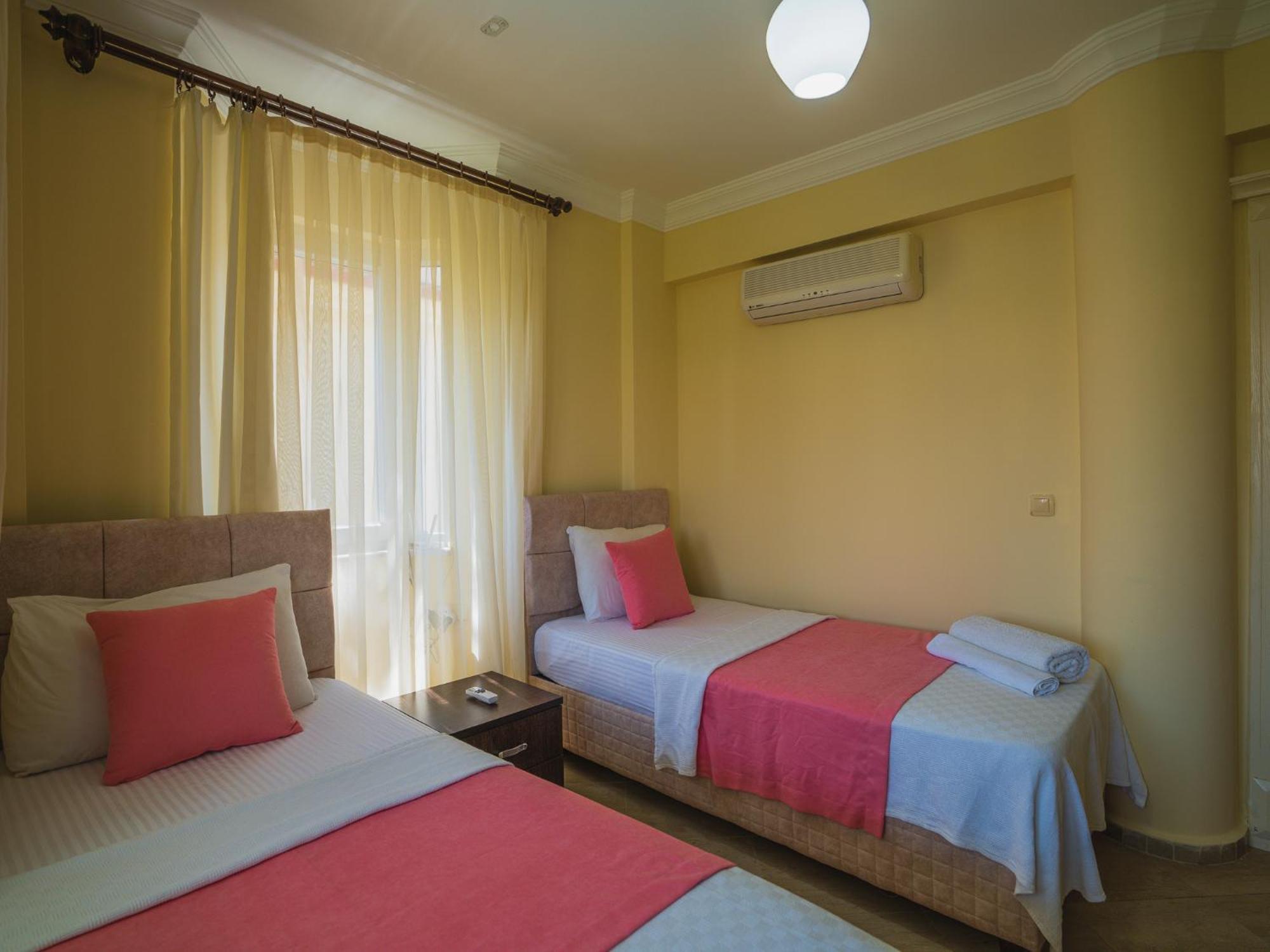 Sunset Beach Club Aqua Lettings Fethiye Exterior foto